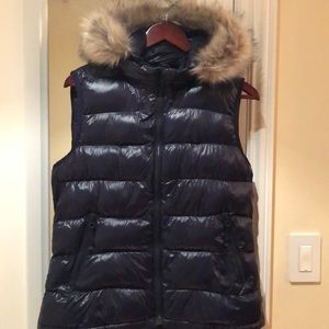 Navy Gap puffer vest